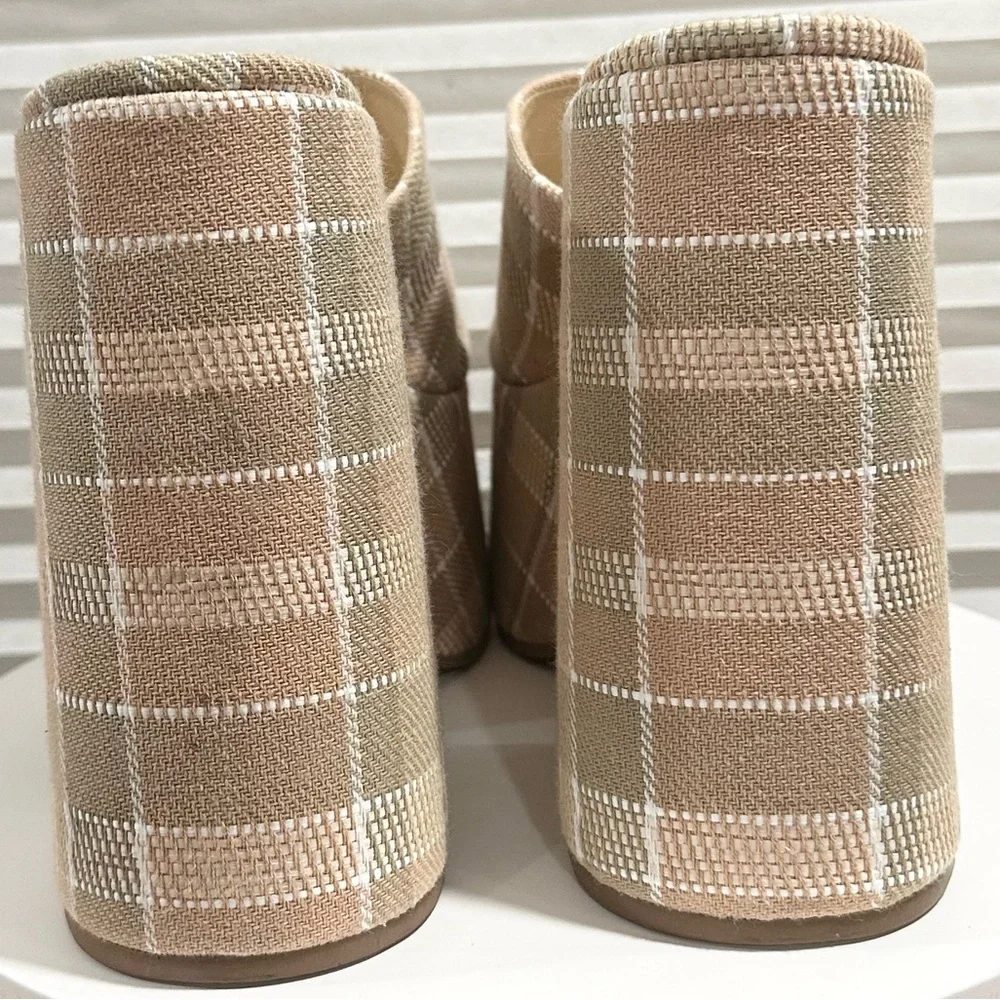 🌹LARROUDE🌹 Wanda Platform Mule In Neutral Plaid Raffia Size: 11